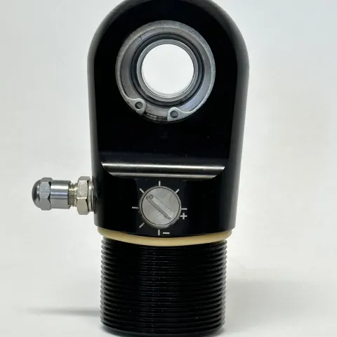 Lower mount assembly STX Strut